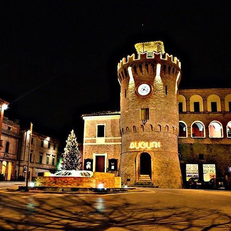 B&B Reillys Montecarotto Dış mekan fotoğraf