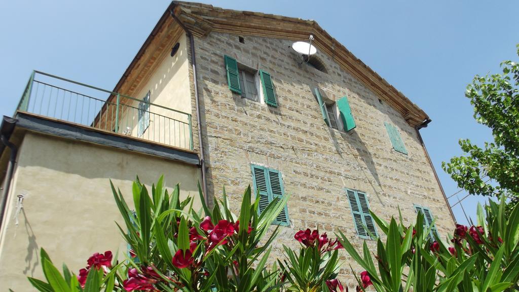 B&B Reillys Montecarotto Dış mekan fotoğraf